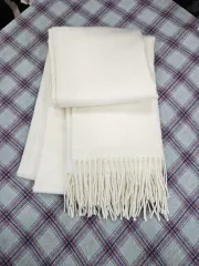 アイボリー色 フリンジ マフラー