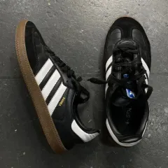 250 アディダス サンバ