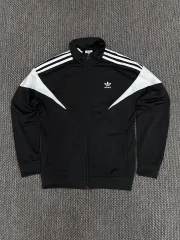 アディダス リカ이브 トラック ジャージ