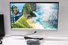 中古ノートパソコン 富士通 NH77/E3 Windows11+office 爆速SSD512GB