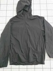 ◇ Θ ユニクロ UNIQLO ブロックテックパーカ ブラック系 メンズ E  【1511110033325】