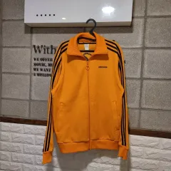 アディダス ウィンタークマ ジャージ 110