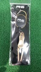 【こねこ便420（ポスト投函）にて発送　新品未使用品】ピン PING AC-U2311 リールグリーンフォーク ゴルフ ディポットツール 2025年モデル 日本正規品（浦安店）のサムネイル