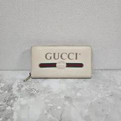 グッチ シェリーラインロゴ ジッパー長財布 出品
