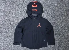 100 NIKE キッズ ジョーダン ウィンドブレーカー フードジップアップ