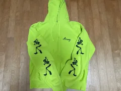 STUSSY パラダイス WHO Tシャツ