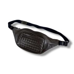 ボッテガヴェネタ　BOTTEGA VENETA イントレチャートレザー　ウエストポーチ　クロスボディバッグ　ダークブラウン