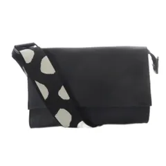 イアパピヨネ ear PAPILLONNER レザー ワイドテープ ショルダーバッグ 黒