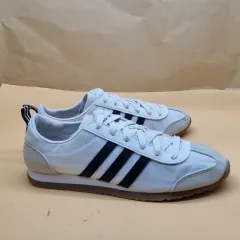 アディダス VSジョグ レディーススニーカー 235