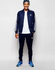 100 アディダス トラックジャージ