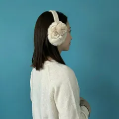 c13 新品 アンテプリマ ラビットファー イヤーマフ 耳あて 花モチーフ 白