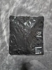 エクディズ リップアンドポールフーディー ジップアップ