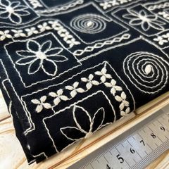 세로 100cm × 가로 95cm 자수 원단
