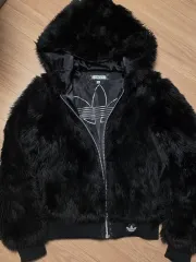95) アディダス ファー フード ジップアップ ジャケット