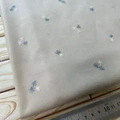 縦100cm×横95cm 刺繍生地