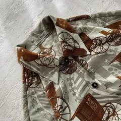昭和レトロ総柄シャツ 光沢デザイン長袖ブラウス上品グリーン系フリーサイズ
