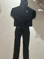 送料込み) UNDER ARMOUR アンダーアーマー フード + レギンス セットアップ 出品