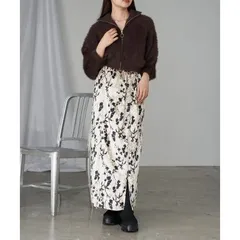 【RAY CASSIN】ベロアジップスリットタイトスカート （beige(2)）ナロースカート　ベロアスカート　柄スカート