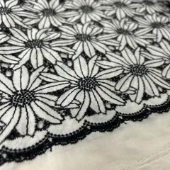 縦100cm×横95cm 刺繍生地