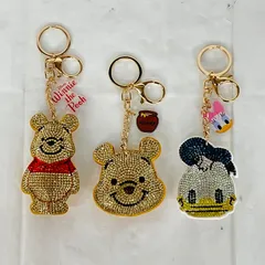 【美品】ラインストーンキーホルダー  3点  プーさん ドナルド   美品 ★