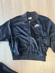 NIKE(ナイキ)ツアーベルベット ジャージ セット 新品