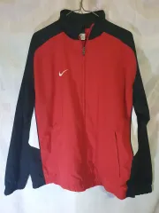 ナイキ レッド/ブラック ウィンドブレーカー ジャケット