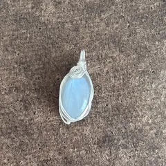 2025年最新】ワイヤーペンダントの人気アイテム - メルカリ