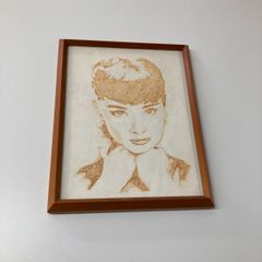 オードリー・ヘプバーン 点描画 アート オードリー・ヘップバーン 点描画 - メルカリ