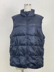 UNIQLO ユニクロ Ｌ メンズダウンベスト・キルティングベスト ネイビー、収納ポーチ付 20251105-0004
