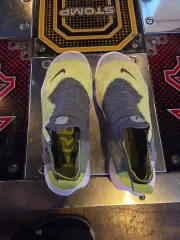 ナイキ フリーラン 3.0 フライニット 270