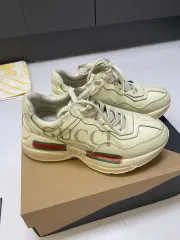 2025年最新】gucci スニーカー ライトンの人気アイテム - メルカリ