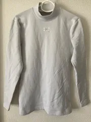 美品　アンダーアーマー　インナートップス　ホワイト　L