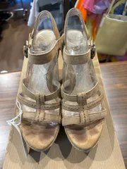 UGG アグ 厚底 レザーサンダル 革サンダル 表示サイズ7.5 24.5cm ブラウン 定価24150円 A-1599