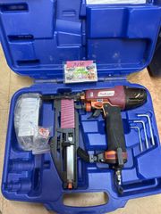 兼松ポケット釘打ち機 KDNー32L エア工具 - メルカリ