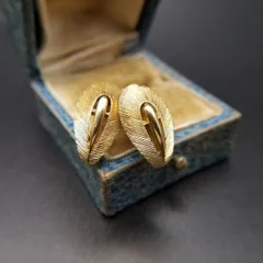 50'60's 葉 羽 モチーフ ヴィンテージ イヤリング ゴールドトーン 小ぶり 上品 Y14-U