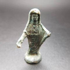 とても小さなルルドの聖母像 聖母マリア 宗教美術 フランス製 宗教彫刻K592 とても小さなルルドの聖母像 聖母マリア 宗教美術 フランス製 宗教彫刻