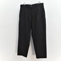 UNIQLO / ワンタックパンツ