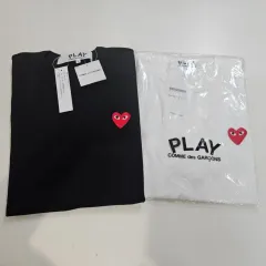 数量限定) COMME des GARCONS コム・デ・ギャルソン レッド ハート ロゴ 半袖 Tシャツ 2COLOR ユニセックス