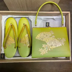 【螺鈿】外観美品　和装用ハンドバッグ・草履セット　緑　豪華扇子柄