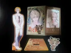 デビューできないと死ぬ病気にかかってしまいました 台湾版 ソン・アヒョン アクリル トレカ ステッカー 出品