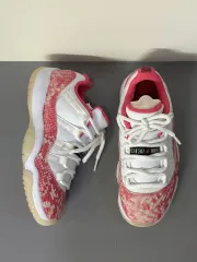 ナイキ エアジョーダン11 レトロ ロー スニーカー