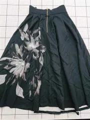 ◇ ⊂ プロポーションボディドレッシング 花柄フレアスカート ブラック系 M レディース E  【1511100008586】