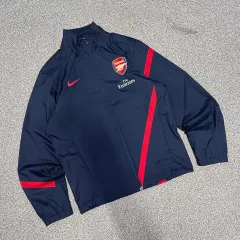 【美品】Nike×アーセナル/スウェットシャツ/ジャージ/ナイキ S NIKE公式】ナイキ スポーツウェア クラブ メンズ ホッケージャージー