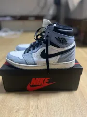 ナイキ エア ジョーダン1 レトロ ハイ OG ユニバーシティ ブルー 280