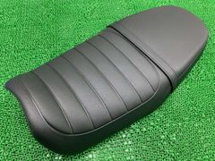 トライアンフ スラクストン1200RS タンデムシート - メルカリ
