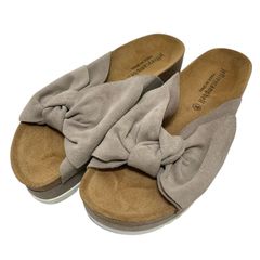 Item thumbnail for item 70eb6a88-2637-4d3d-8d8c-d679f715aa81