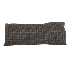 定価17万 未使用 フェンディFENDI FFレクタングル クッション カシミヤ 定価17万 未使用 フェンディ FENDI レディース FFレクタングル