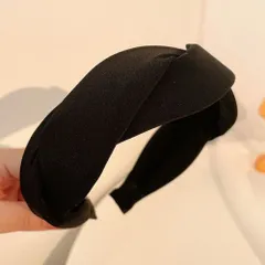 ☆ ブラック ☆ カチューシャ ツイスト大人可愛い カチューシャ 大人 ヘアアクセサリー 太め シンプル レディース おしゃれ ヘアバンド 幅広 ツイスト 白髪隠し 無地 カジュアル かわいい 女性 ヘアアクセ 可愛い オシャレ 大人っぽい クリスマス