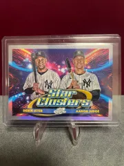 2025 Topps Chrome Cosmic エレン・イェーガー(エレン)ジャージ インサート