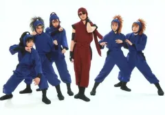 【中古】生写真(男性) 集合(6人)/横型・全身・衣装青・赤・左手首・キャラクターショット/「ミュージカル 忍たま乱太郎 第8弾 再演 がんばれ五年生!技あり、術あり、初忍務!!」ブロマイド購入特典G